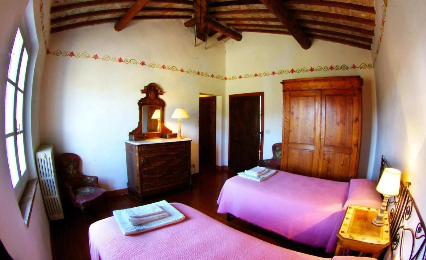 Villa Fattoria Santa Vittoria Pozzo  0*, Pozzo (Arezzo) Italia