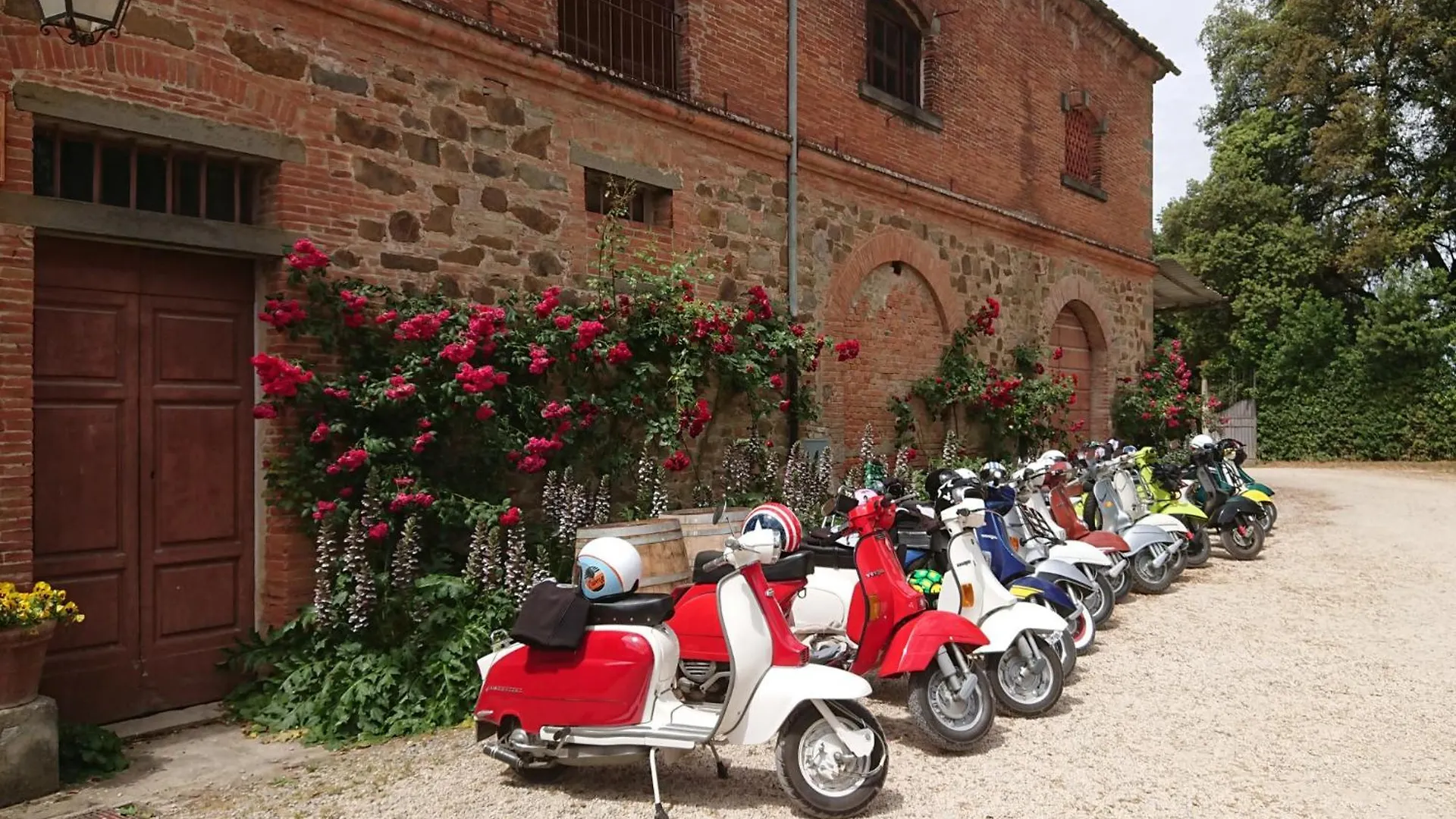 Agriturismo Fattoria Santa Vittoria Pozzo  Agroturismo